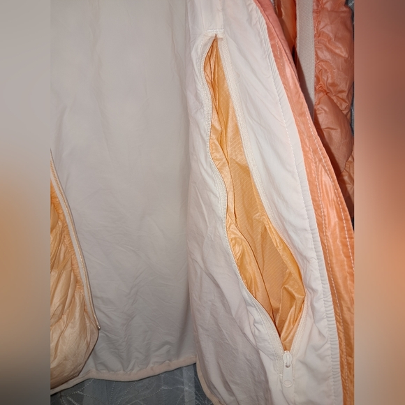 Free People Movement brand Wmns sz small, scrunchy glossy Pippa packable puffer - Picture 8 of 10